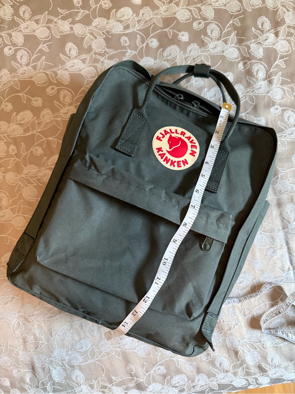 Fjallraven Kanken backpack. Very good condition. Color Graphite/Dark green. - Picture 15 of 16